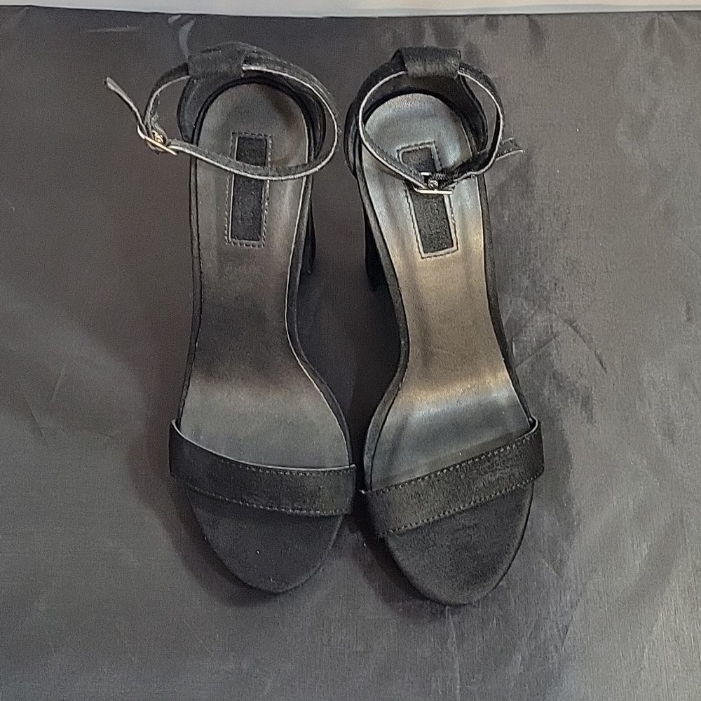 Forever 21 Ankle Strap Block Heel Open Toe Women"… - image 3